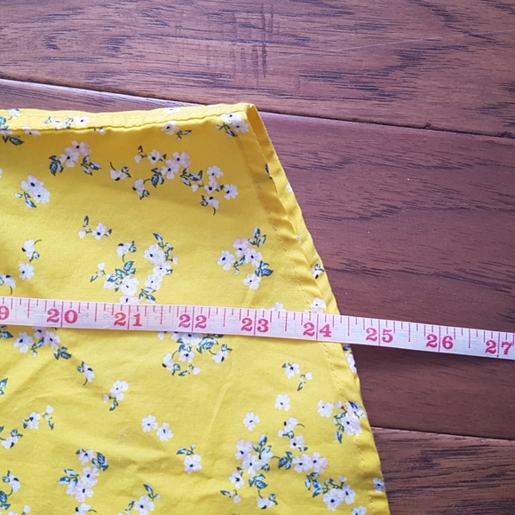 GAP Women's Yellow Floral Button Down Shirt Size M - Picture 11 of 16